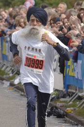Fauja Singh 100 Year Old Sikh Marathon Runner